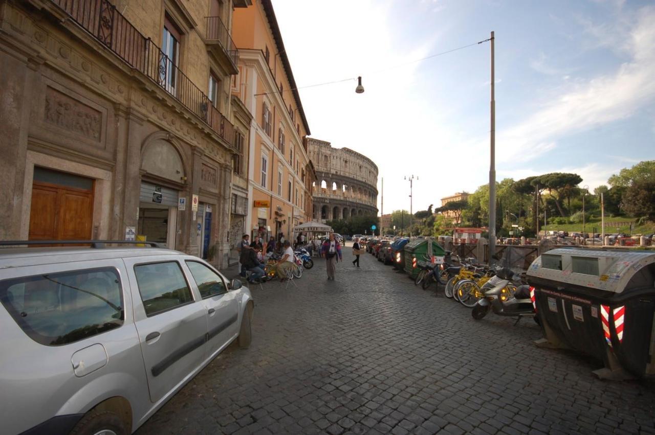 House And The City - Colosseum Apartments Roma Esterno foto